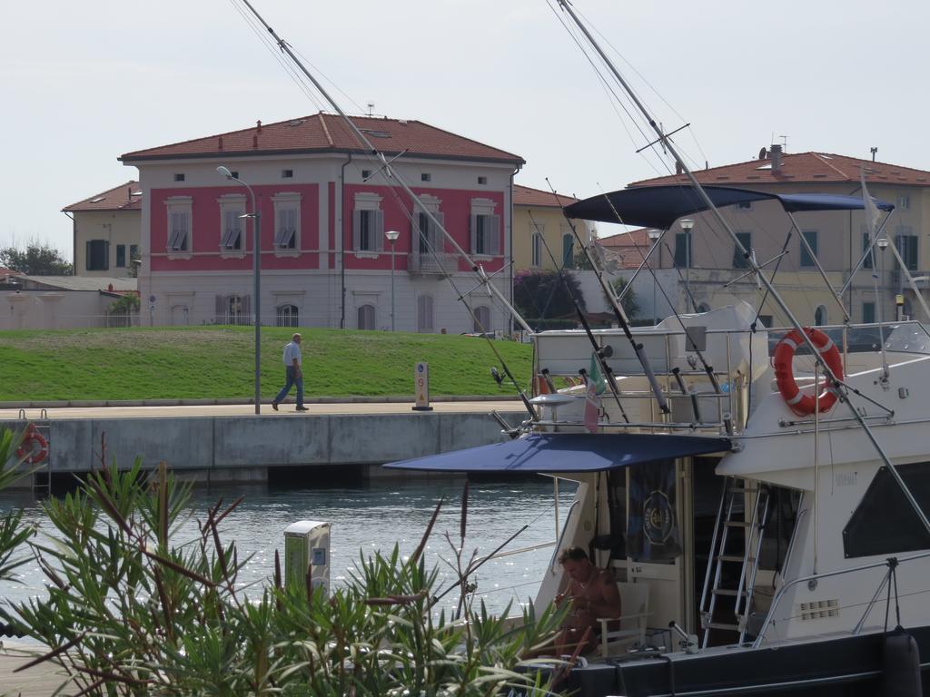 Villino Ermione Hotel Marina Di Pisa Eksteriør billede