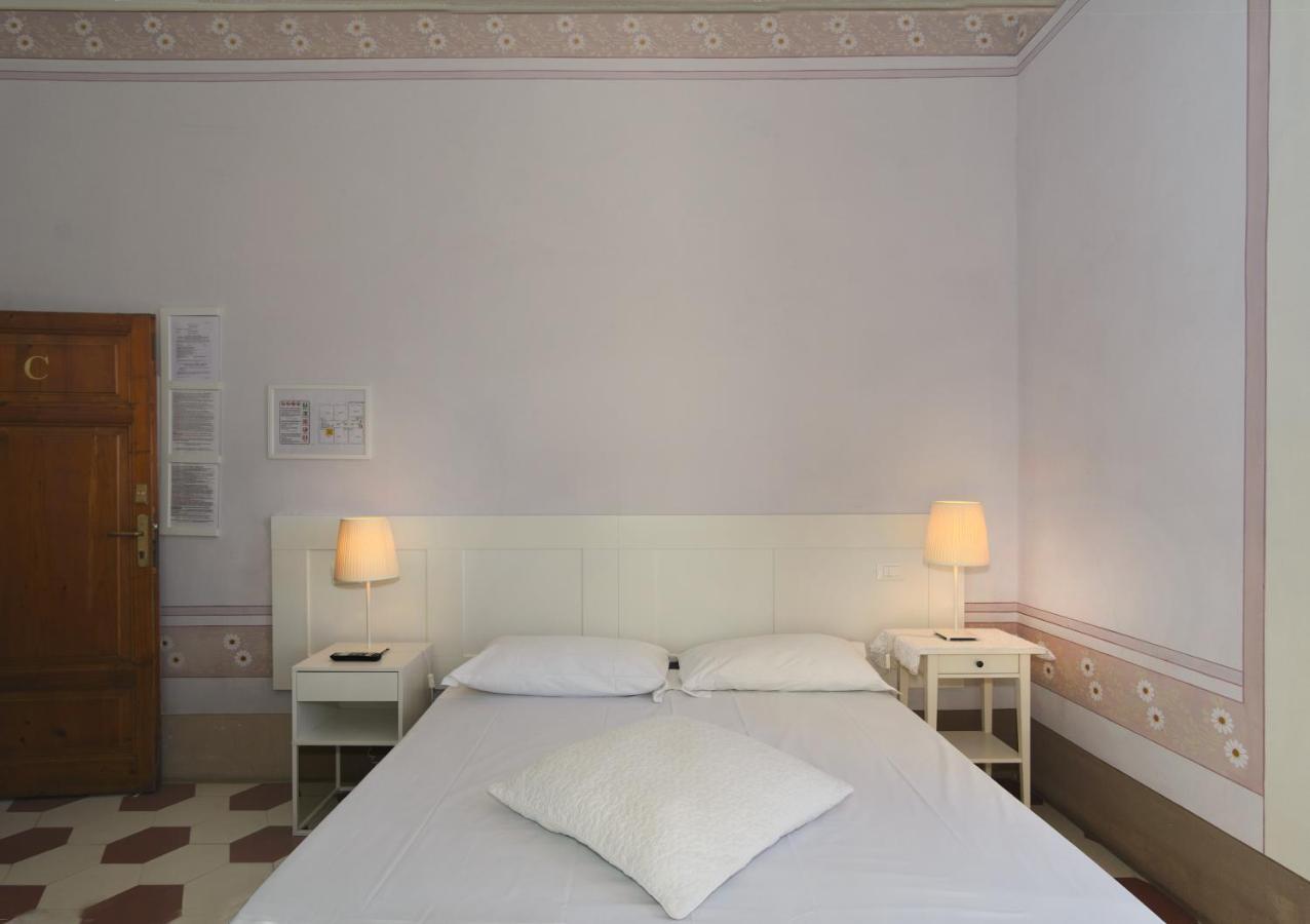 Villino Ermione Hotel Marina Di Pisa Eksteriør billede